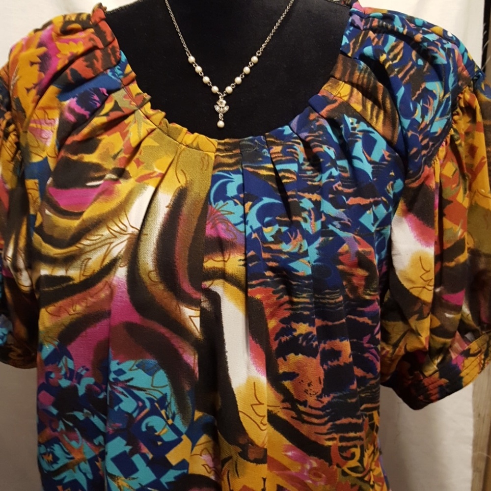 DIMRI ladies lined colored top size medium